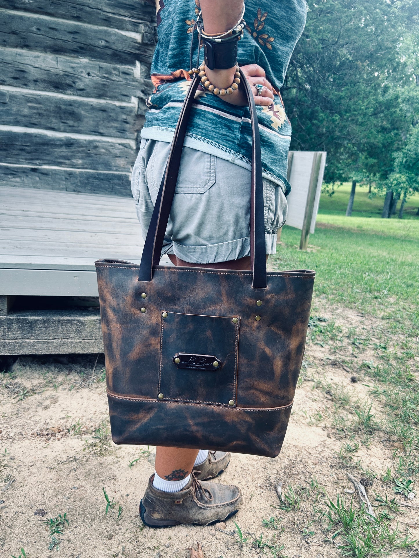 Pull up leather totes