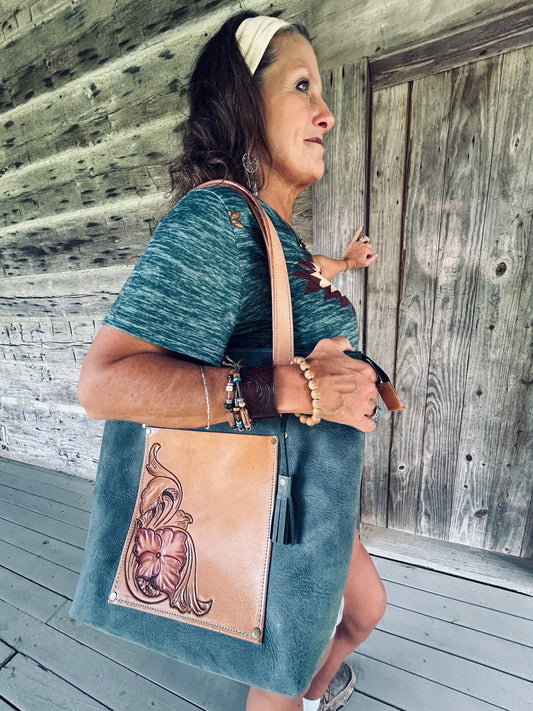 Zippered leather tote with tooling and interior pockets